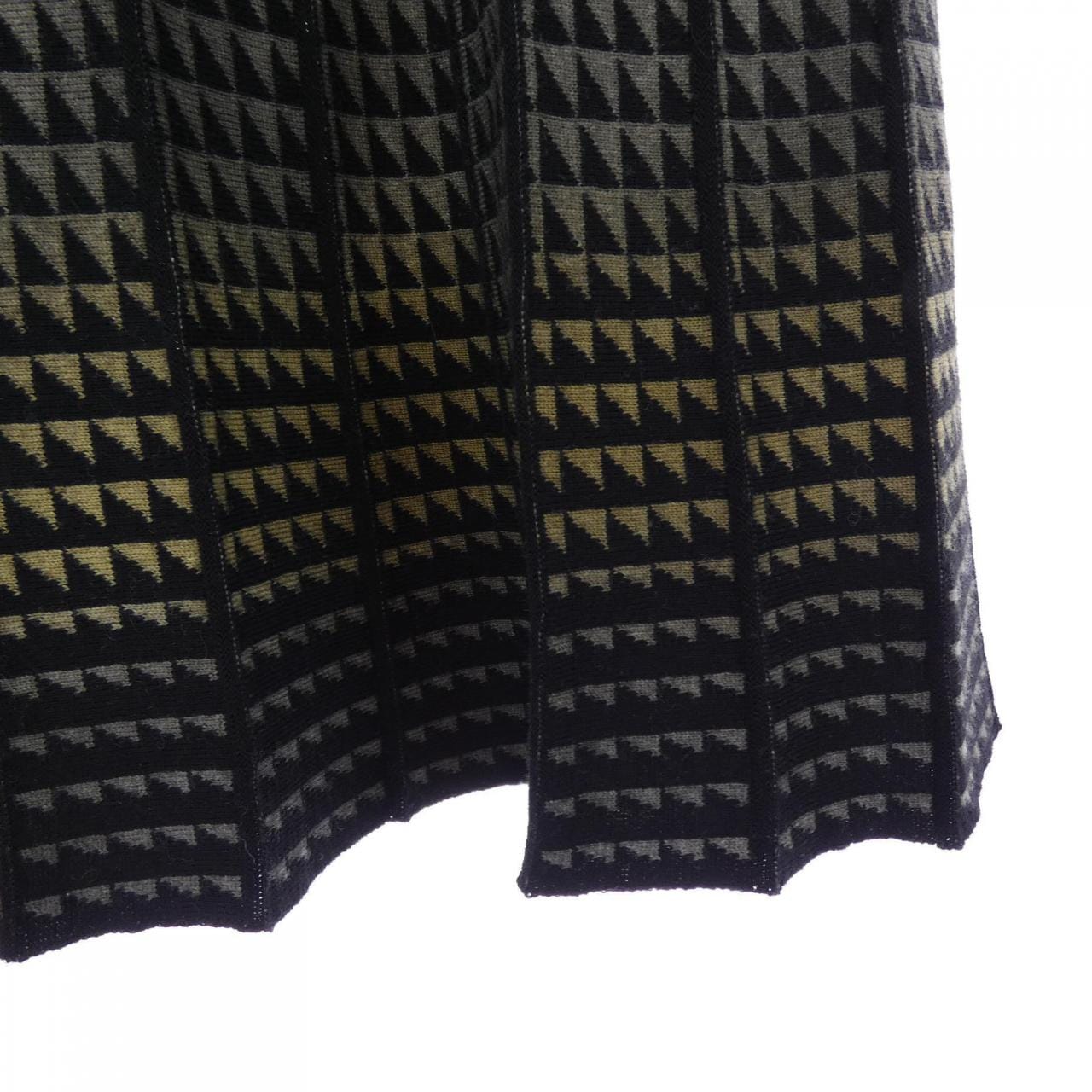 チヴィディーニ CIVIDINI スカート