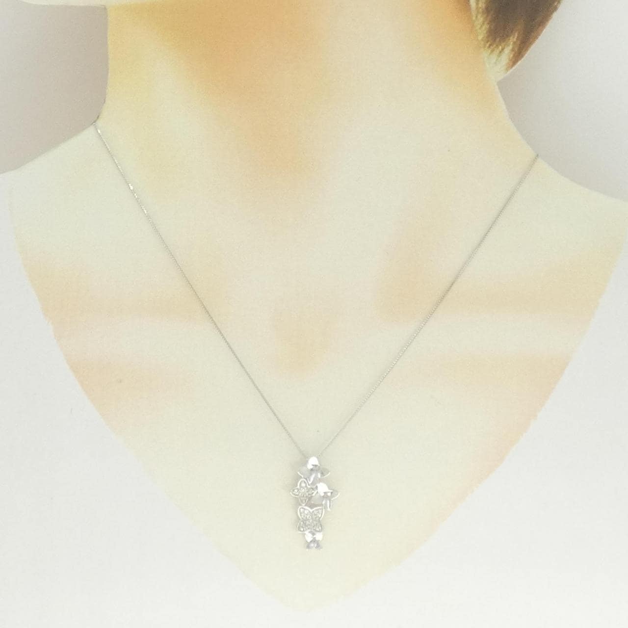 K18WG ダイヤモンド ネックレス 0.18CT