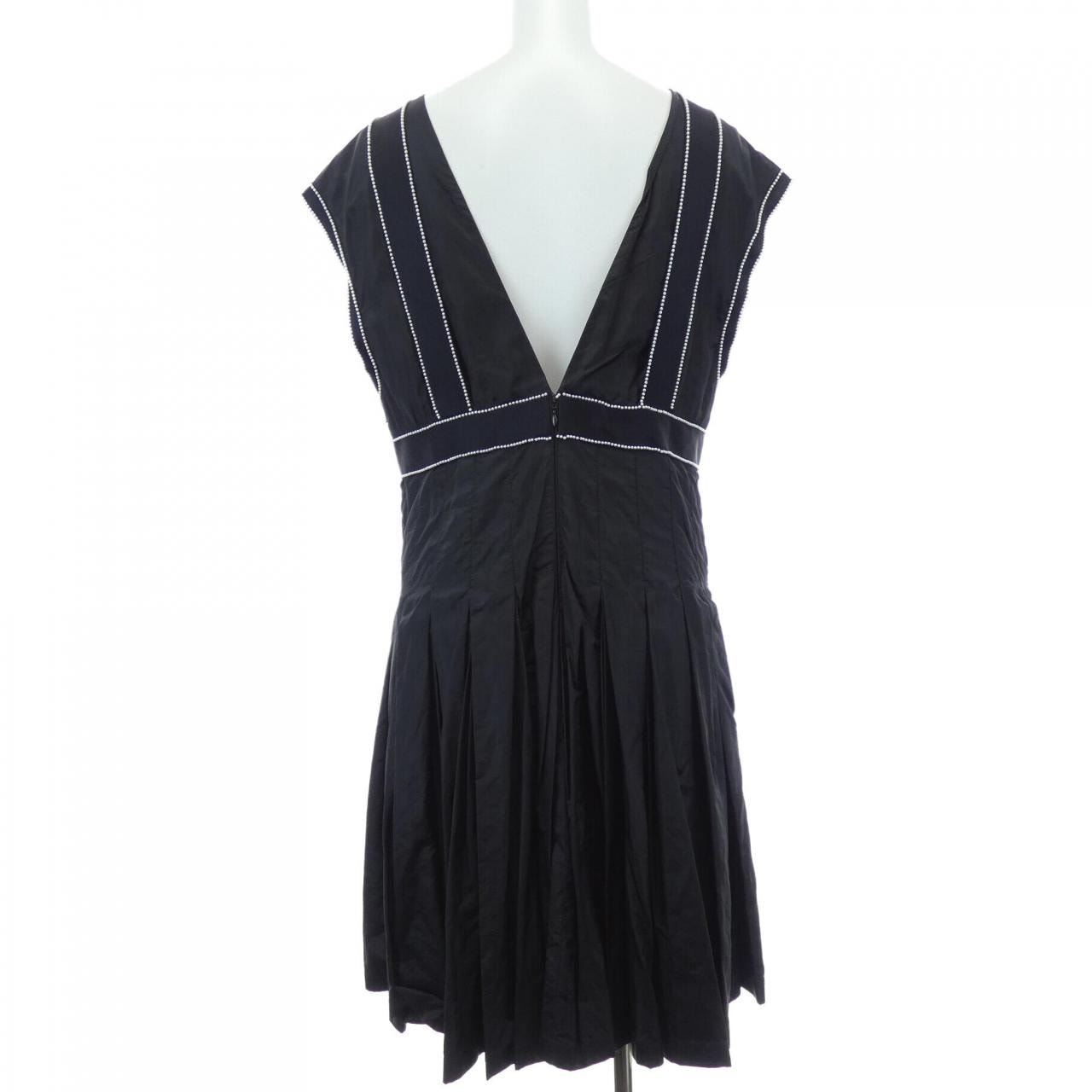 【ヴィンテージ】シャネル CHANEL P26833V17344 05A ワンピース