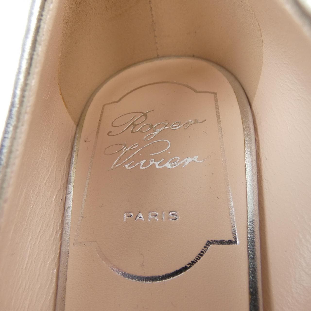 ロジェヴィヴィエ ROGER VIVIER パンプス