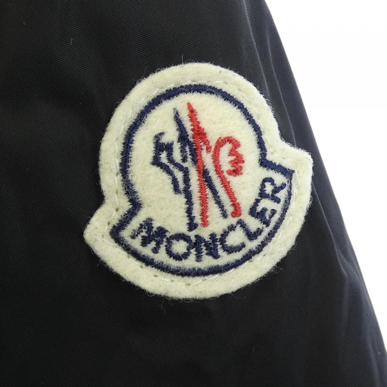モンクレール MONCLER MONTVERNIER ダウンジャケット