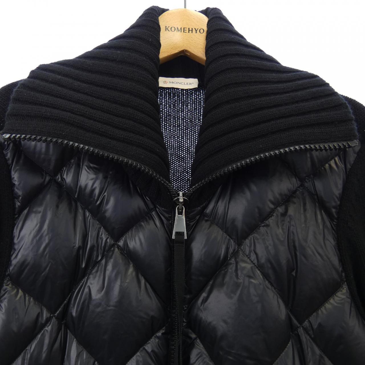 モンクレール MONCLER ダウンジャケット