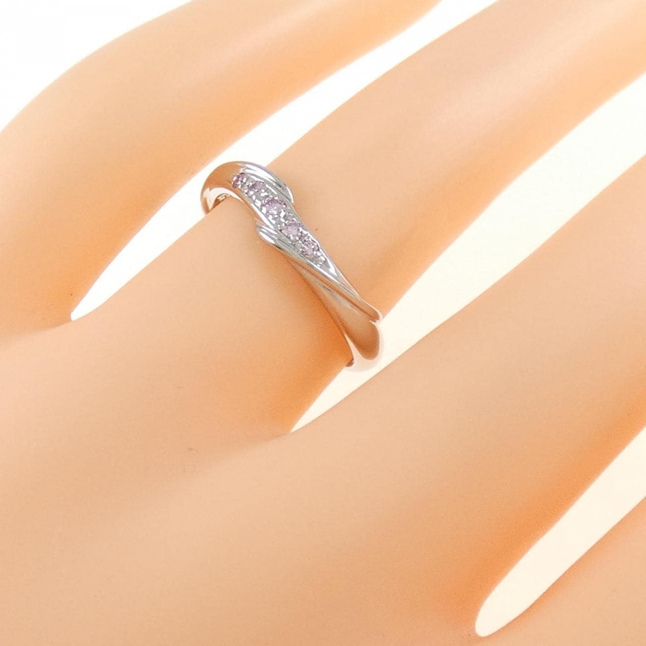 PT ピンクダイヤモンド リング 0.07CT