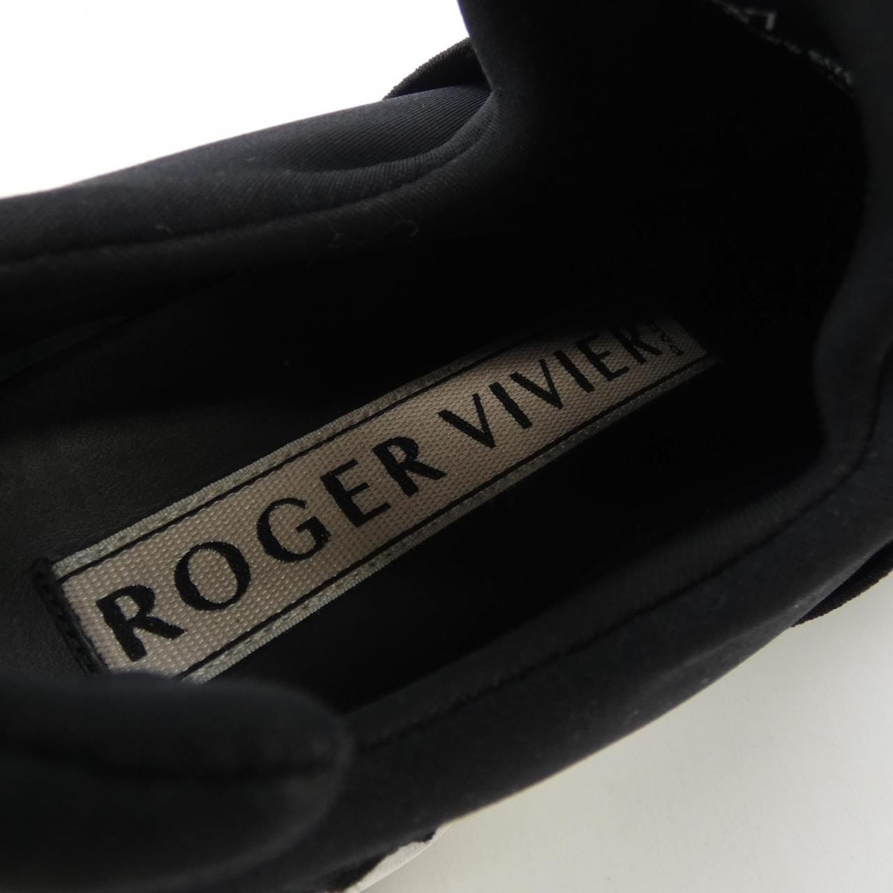 ロジェヴィヴィエ ROGER VIVIER ヴィヴ ラン スニーカー