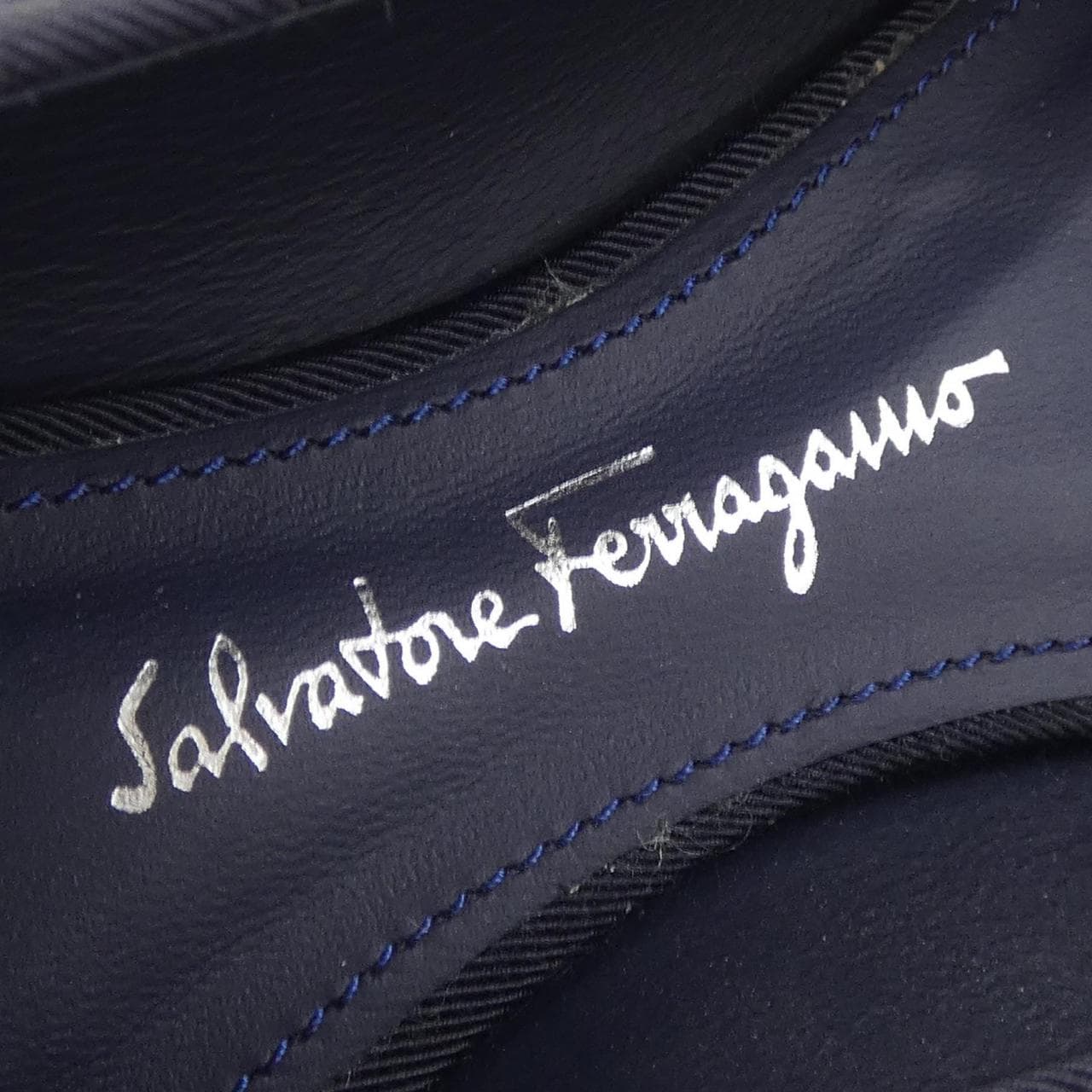 サルヴァトーレフェラガモ SALVATORE FERRAGAMO パンプス