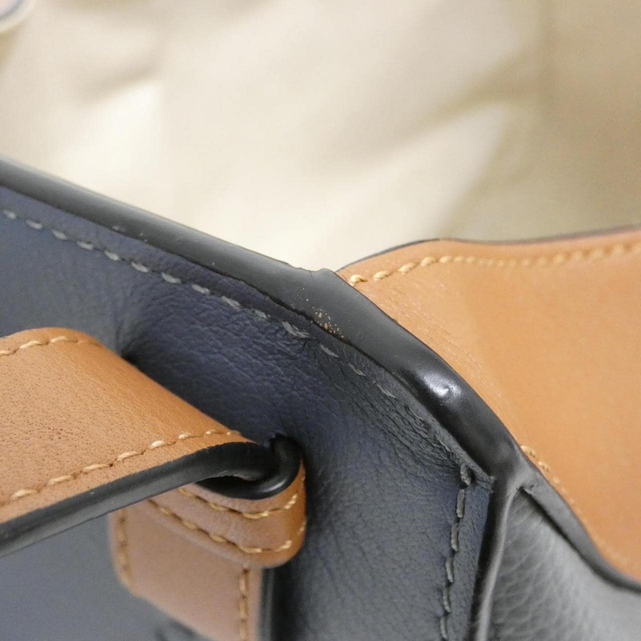 Loewe Hammock 387 12PS35 单肩包