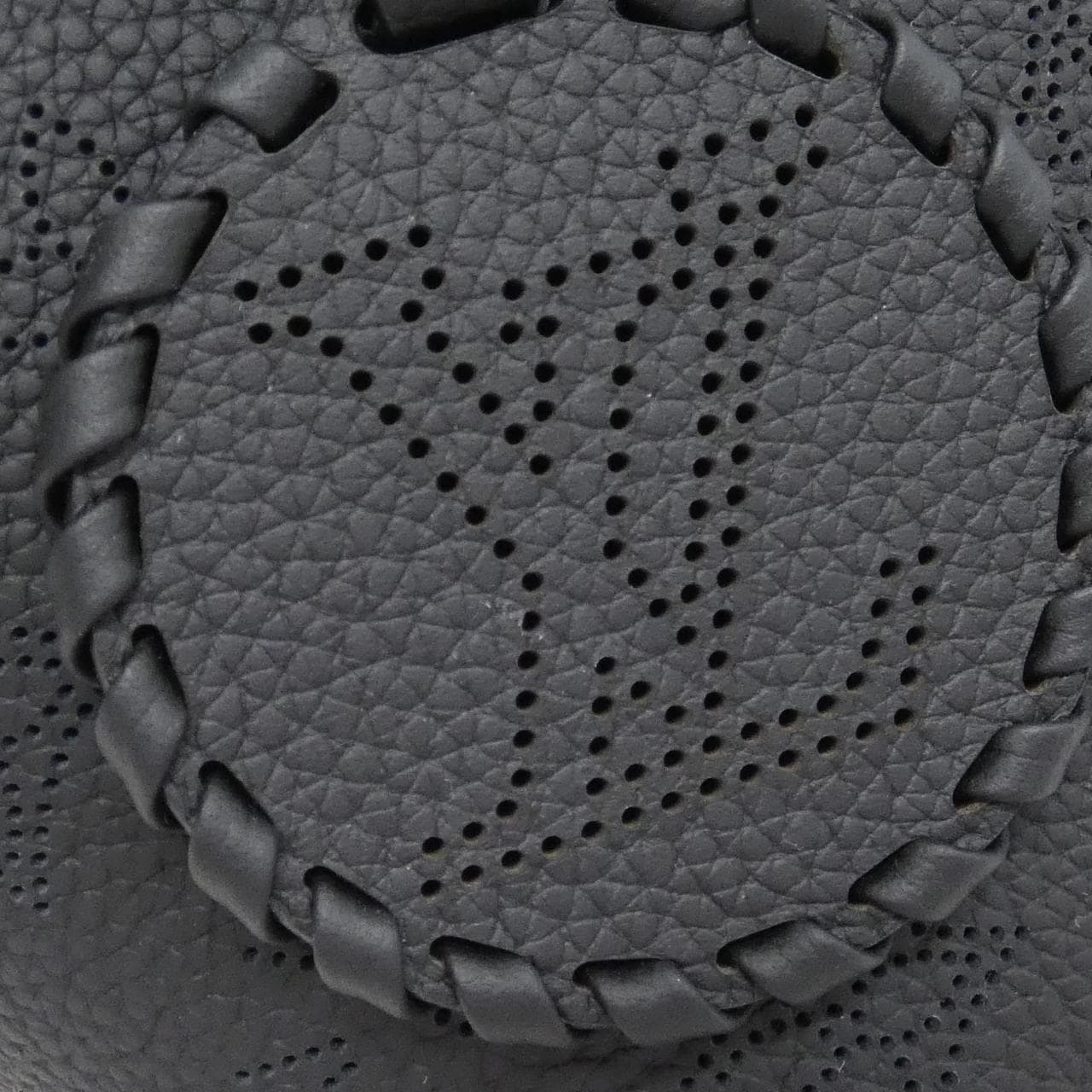ルイヴィトン マヒナ ブロッサム PM M21848 バッグ