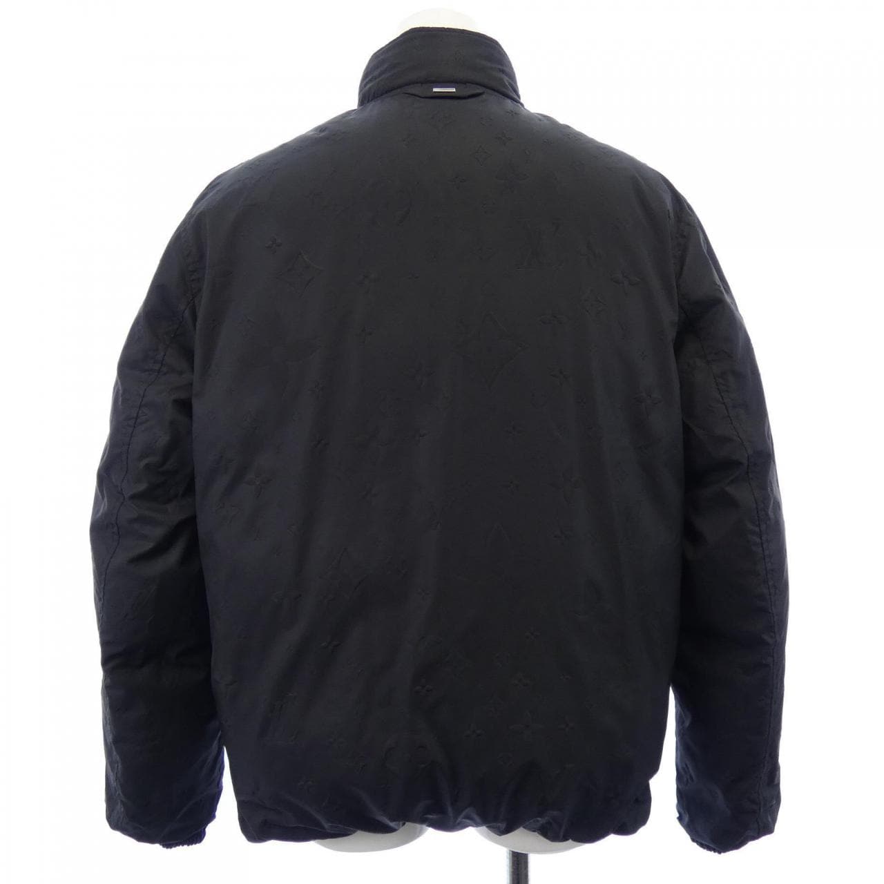 ルイヴィトン LOUIS VUITTON HLB45WAB2 ダウンジャケット