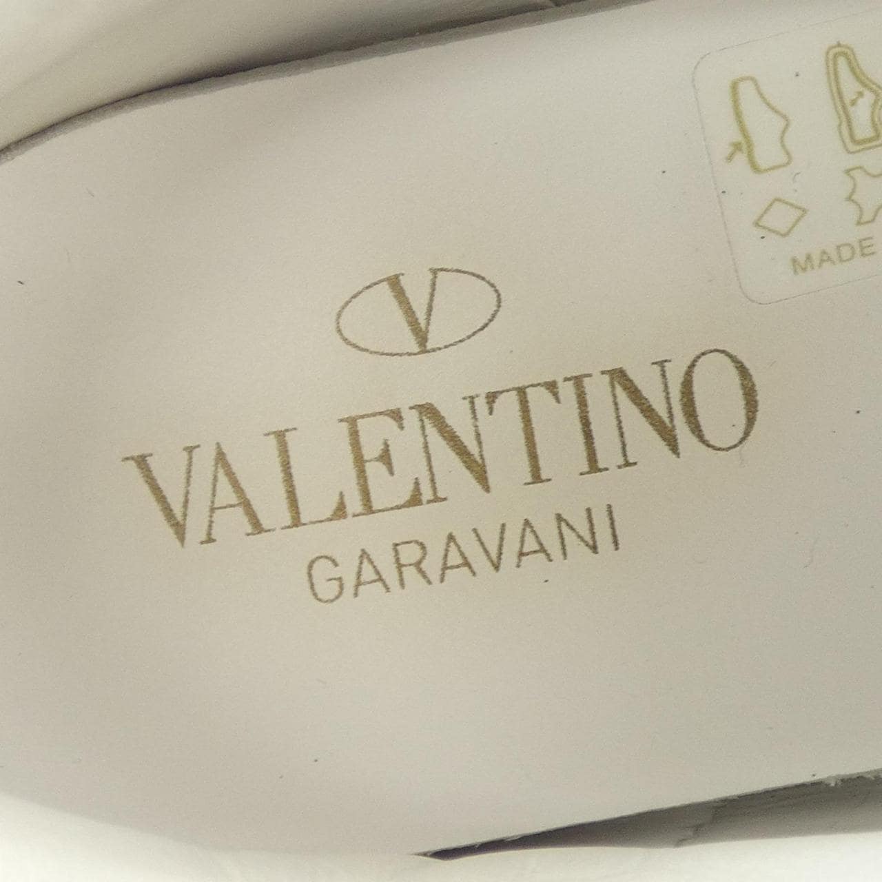 ヴァレンティノガラヴァーニ VALENTINO GARAVANI TSA01W0 スニーカー
