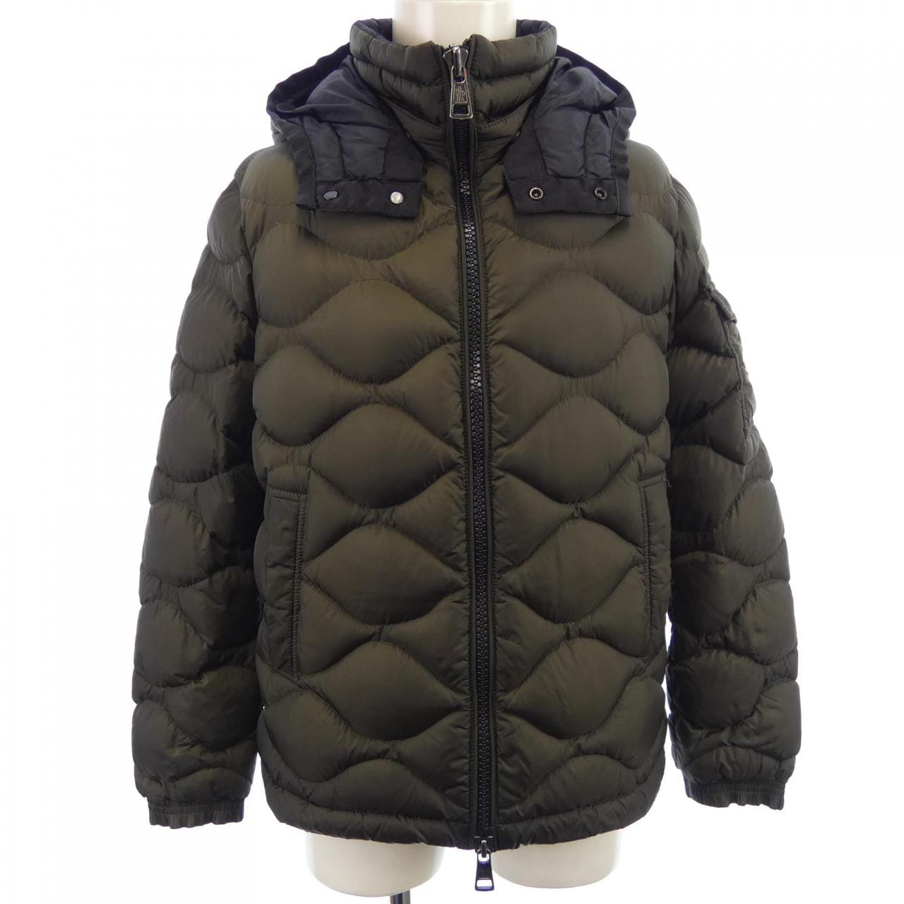 モンクレール MONCLER MORANDIERES ダウンジャケット