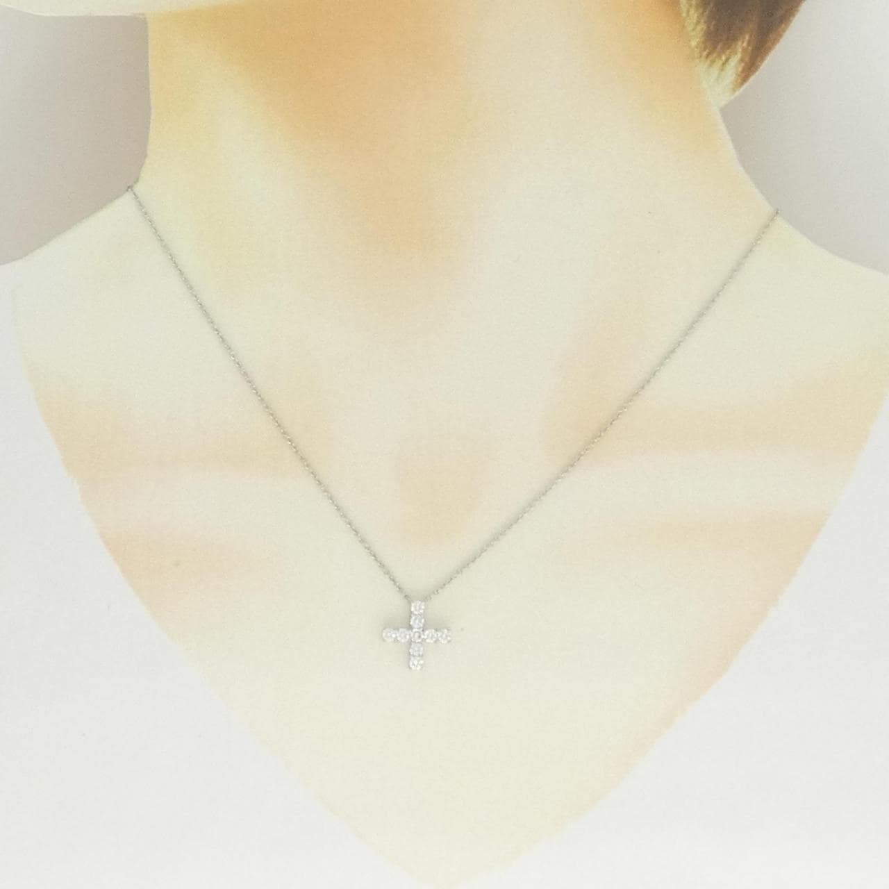 ハリーウィンストン ミニクロス ネックレス