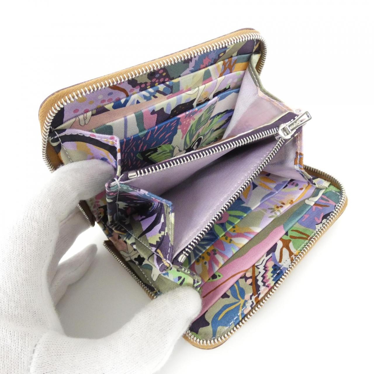 エルメス EN LIBERTE シルク イン コンパクト 084266CK 財布