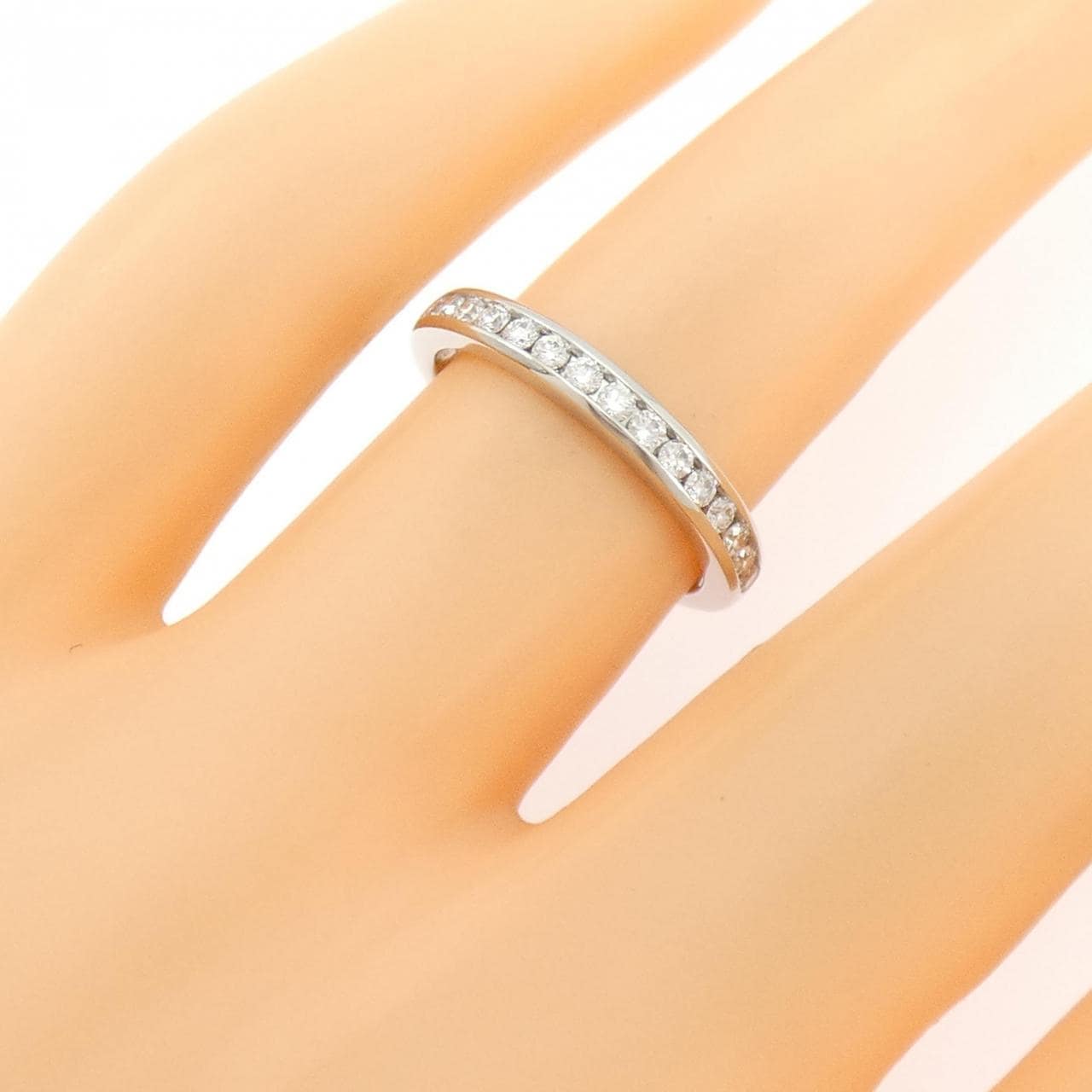 ティファニー ハーフサークル チャネルセッティング リング