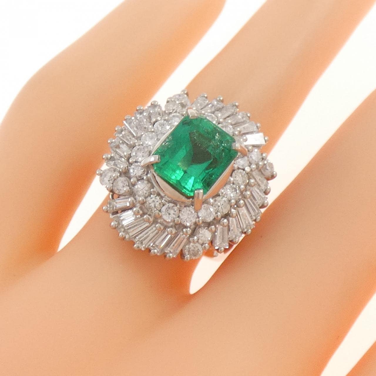 PT900 エメラルド リング 2.50CT コロンビア産