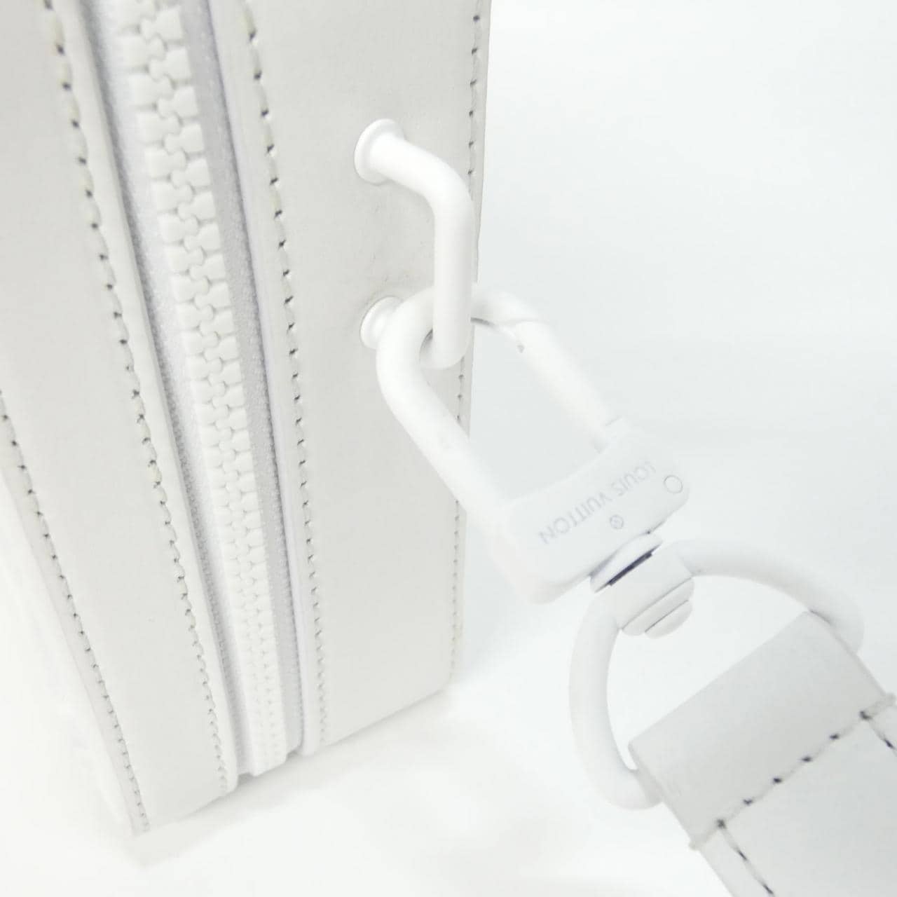 ルイヴィトン LVオーナメント ハンドル ソフト トランク M21833 ショルダーバッグ