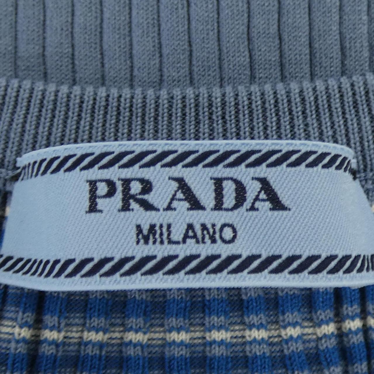 プラダ PRADA トライアングルロゴ P29B83 SOOO 17KJ タンクトップ