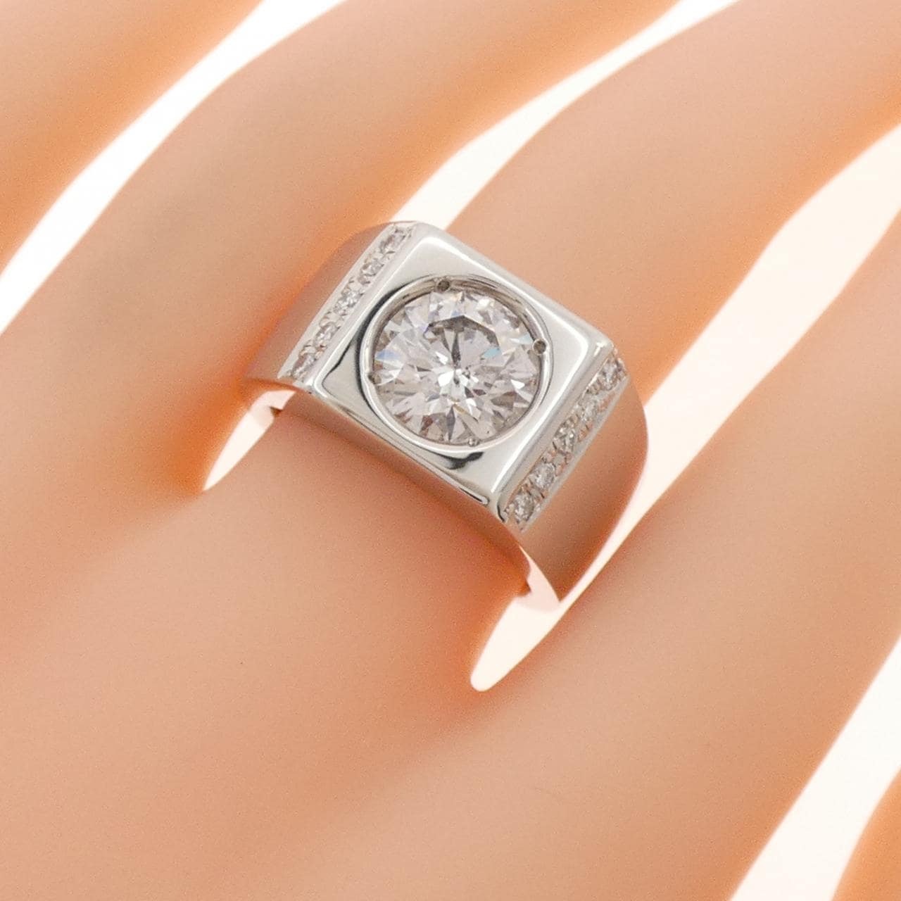 PT900 ダイヤモンド リング 2.310CT