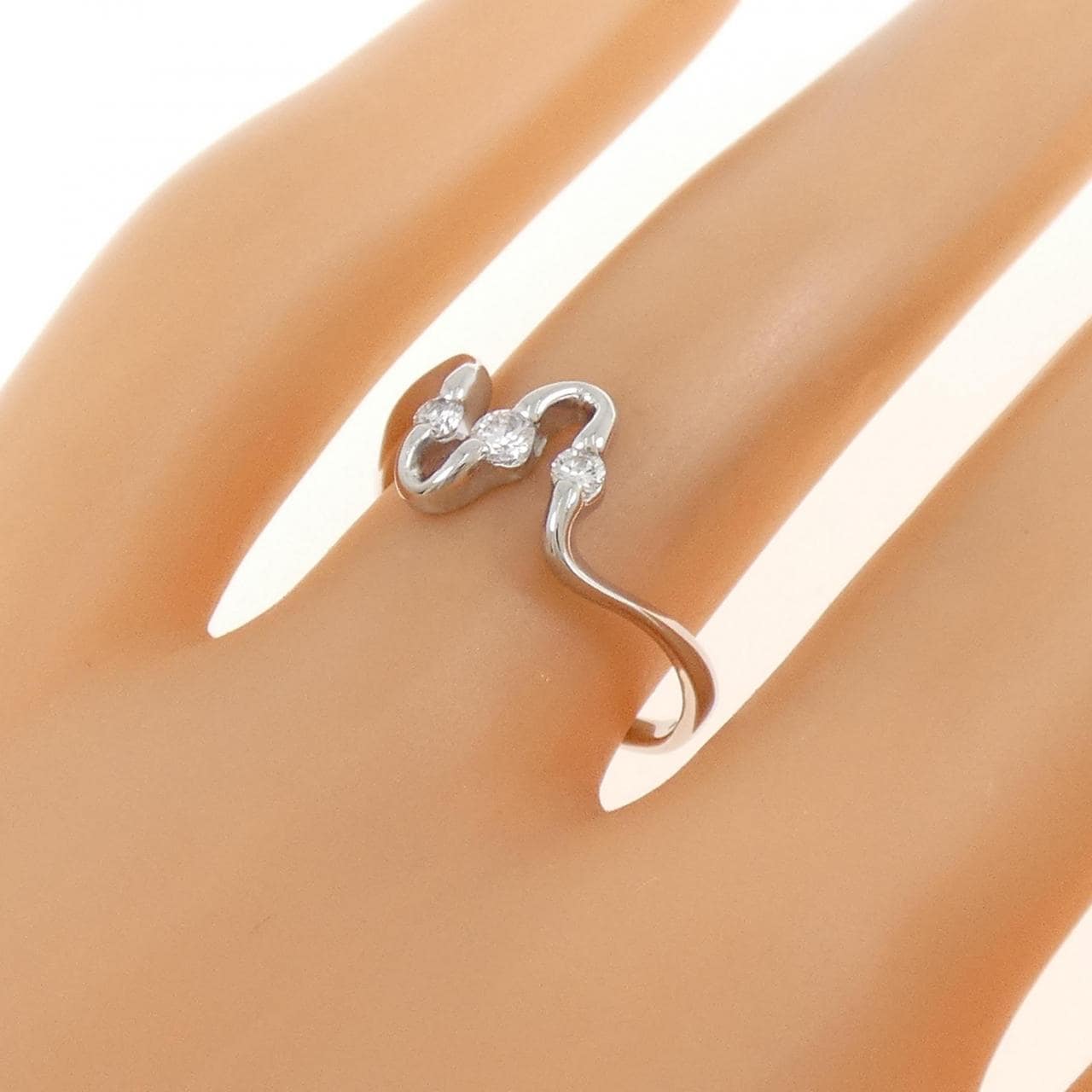 PT900 ダイヤモンド リング 0.15CT