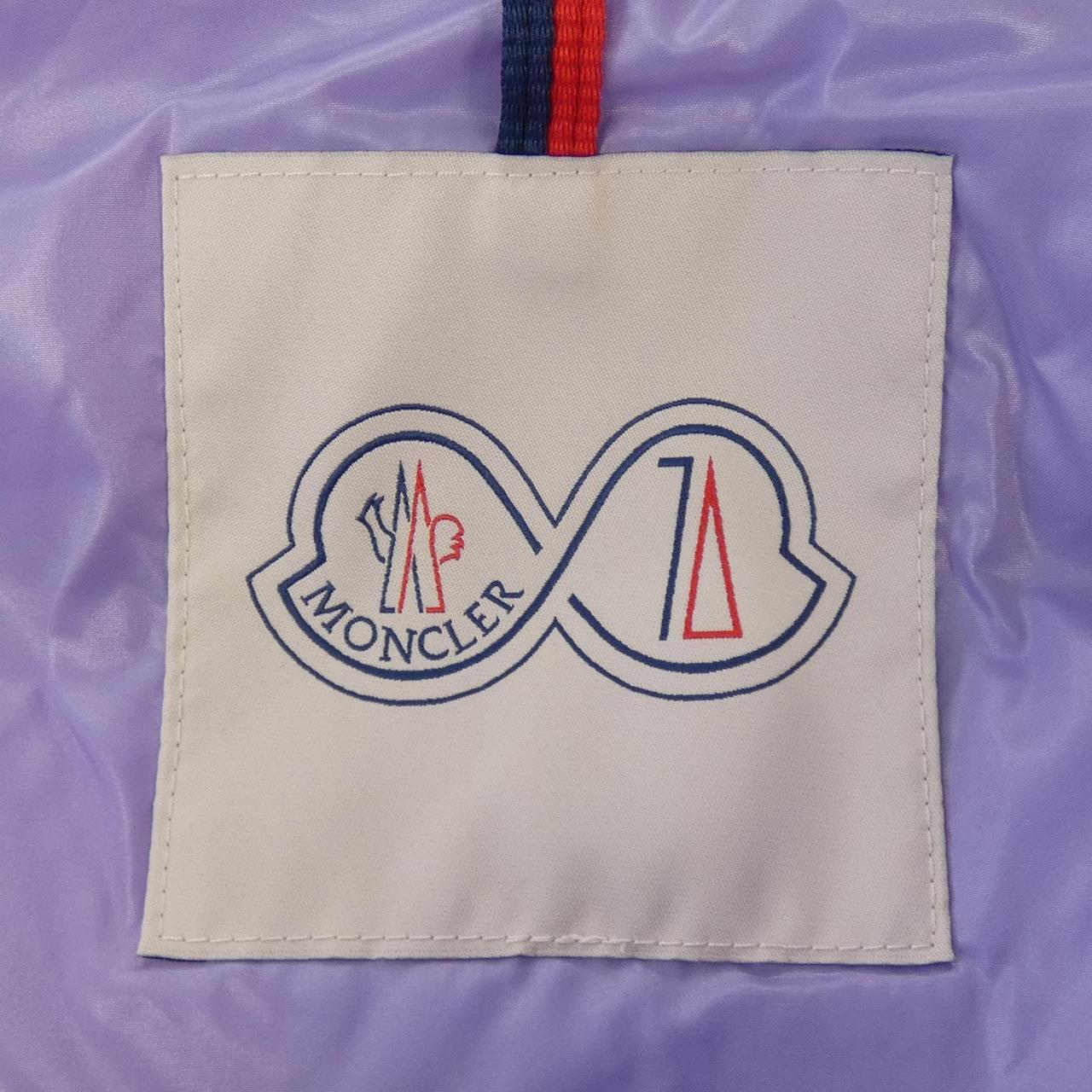 モンクレール MONCLER ダウンジャケット
