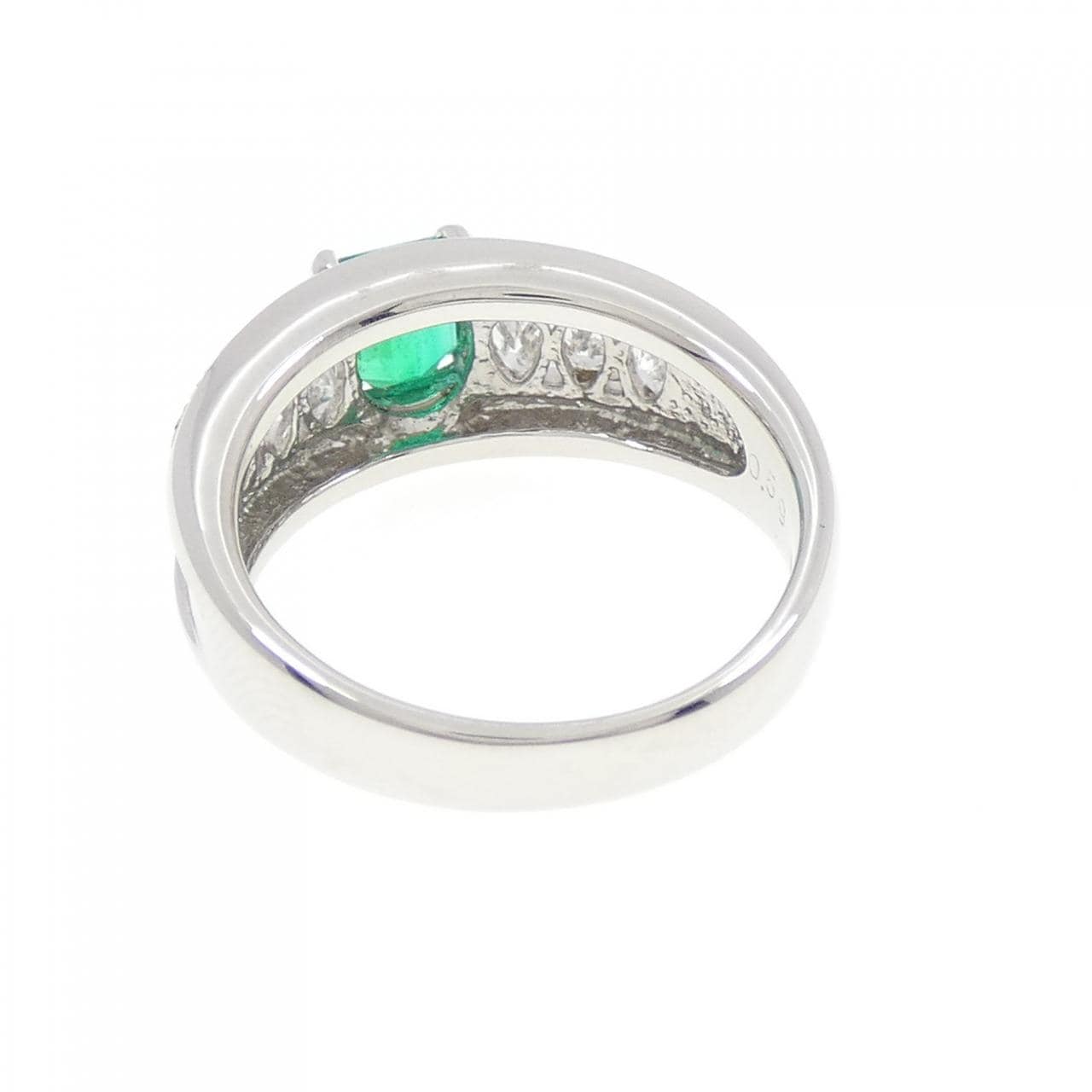 PT900 エメラルド リング 0.59CT