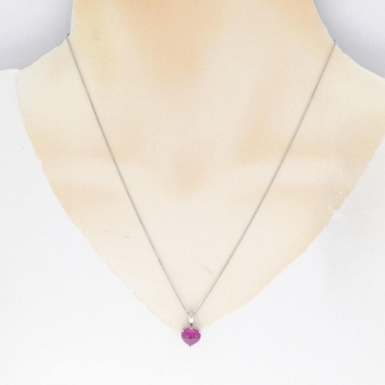 PT Heart Sapphire Necklace 2.46CT