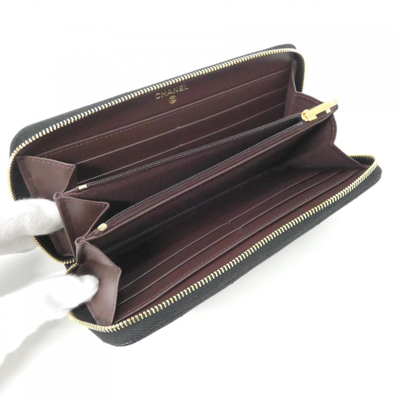 【未使用品】シャネル タイムレスクラシック ライン AP0242 財布