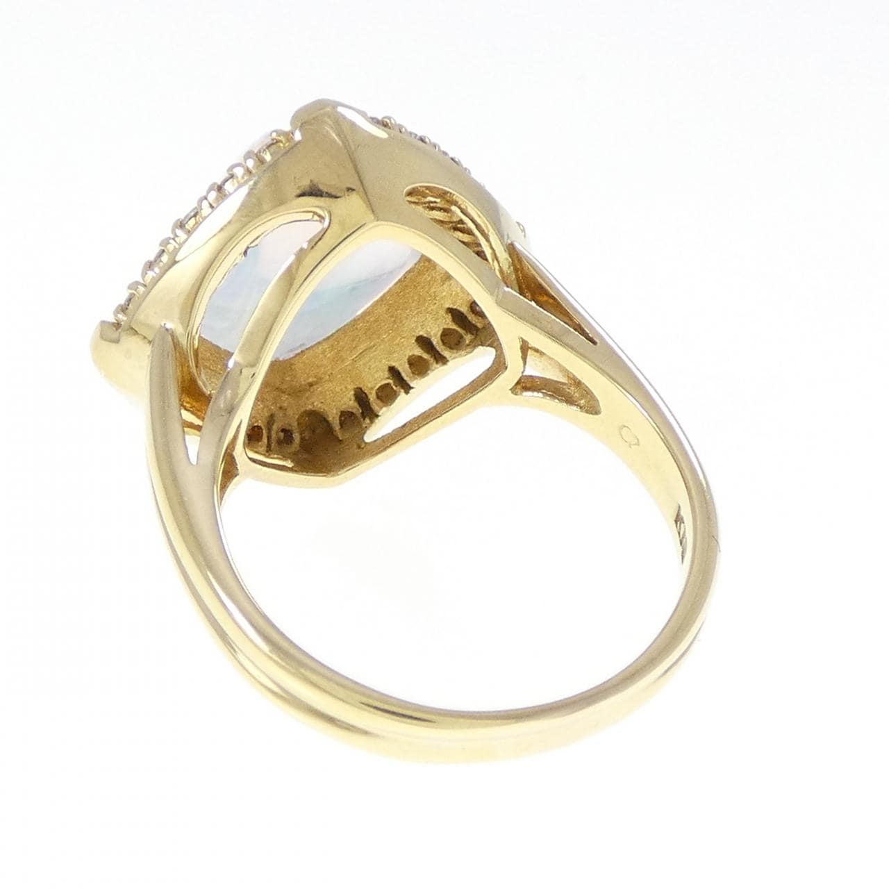 Cresent Vert Synthetic OPAL Ring 3.26CT