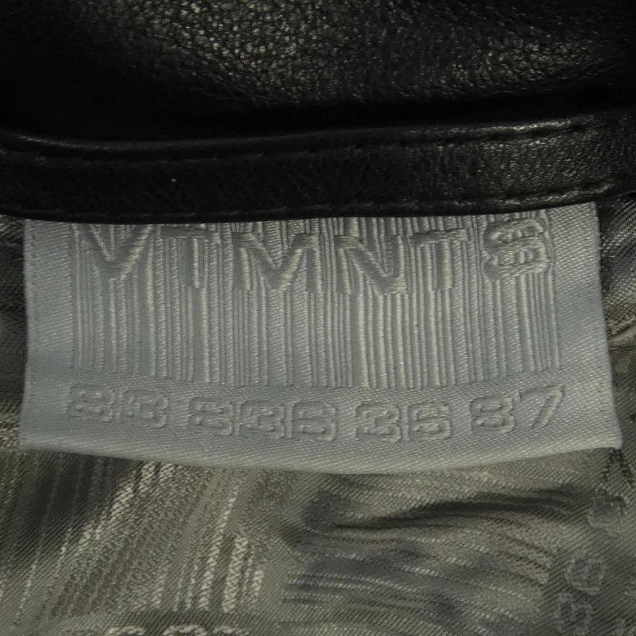 ヴェトモン VETEMENTS ダウンジャケット