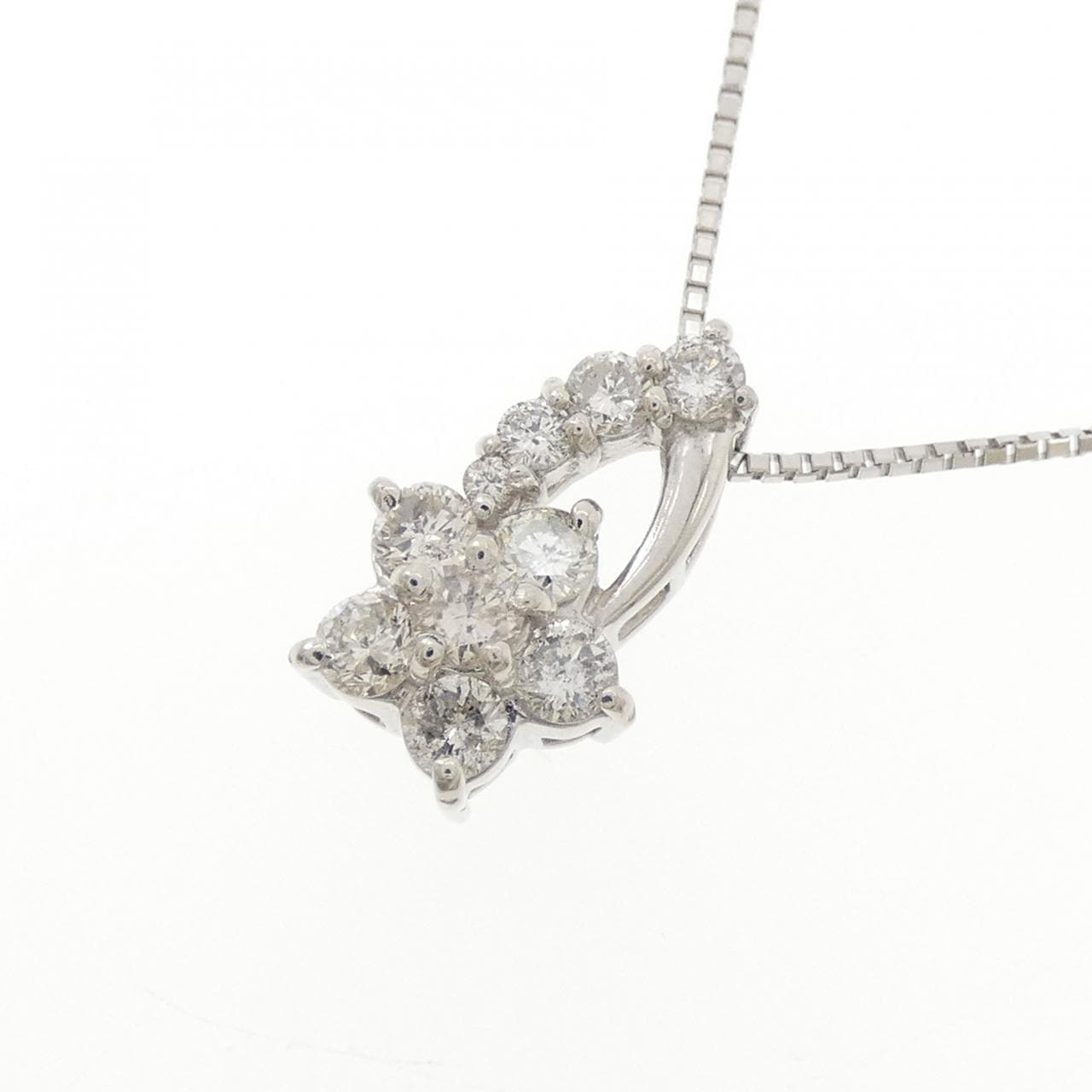 PT900/PT850 フラワー ダイヤモンド ネックレス 0.50CT