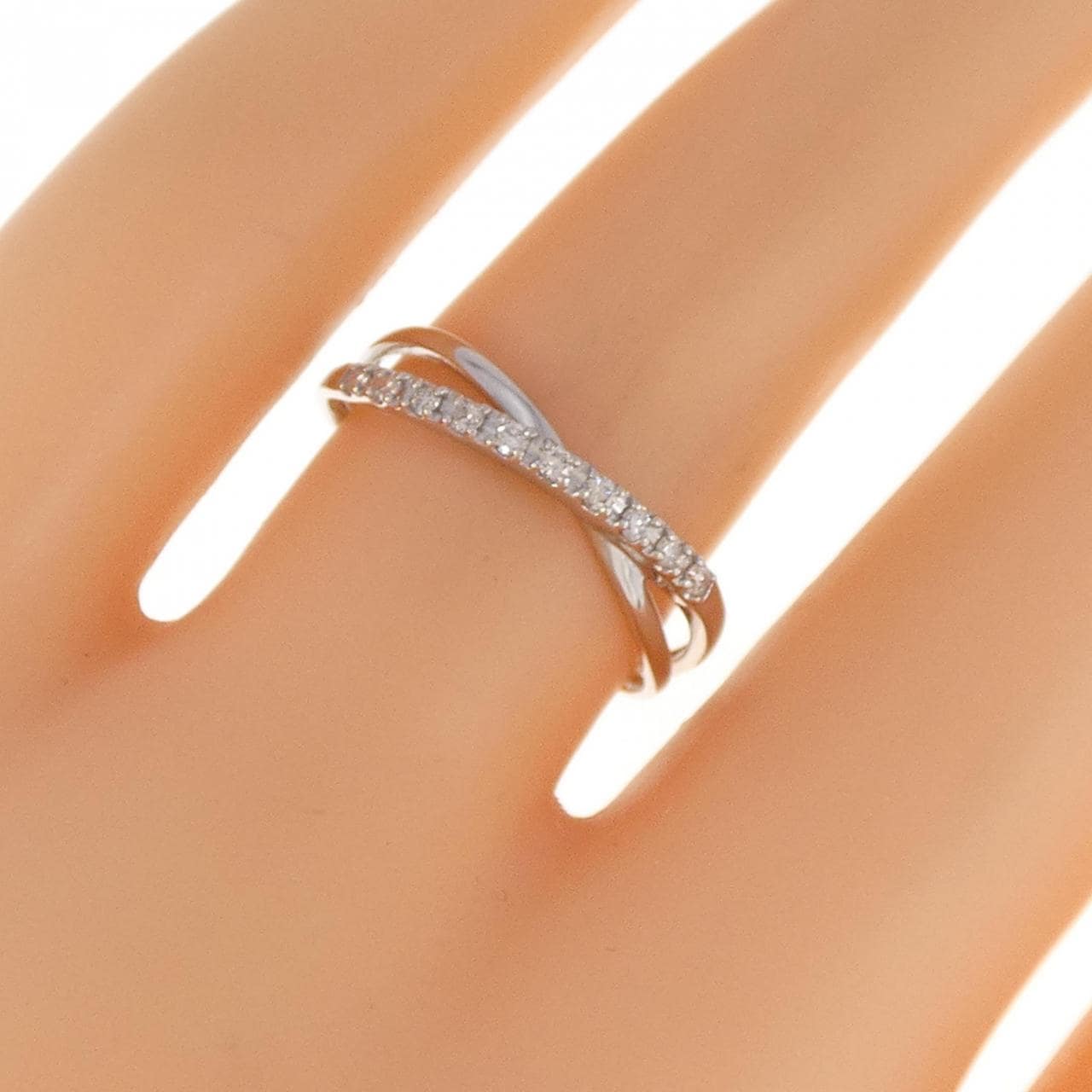 [BRAND NEW] PT Diamond Ring 0.10CT