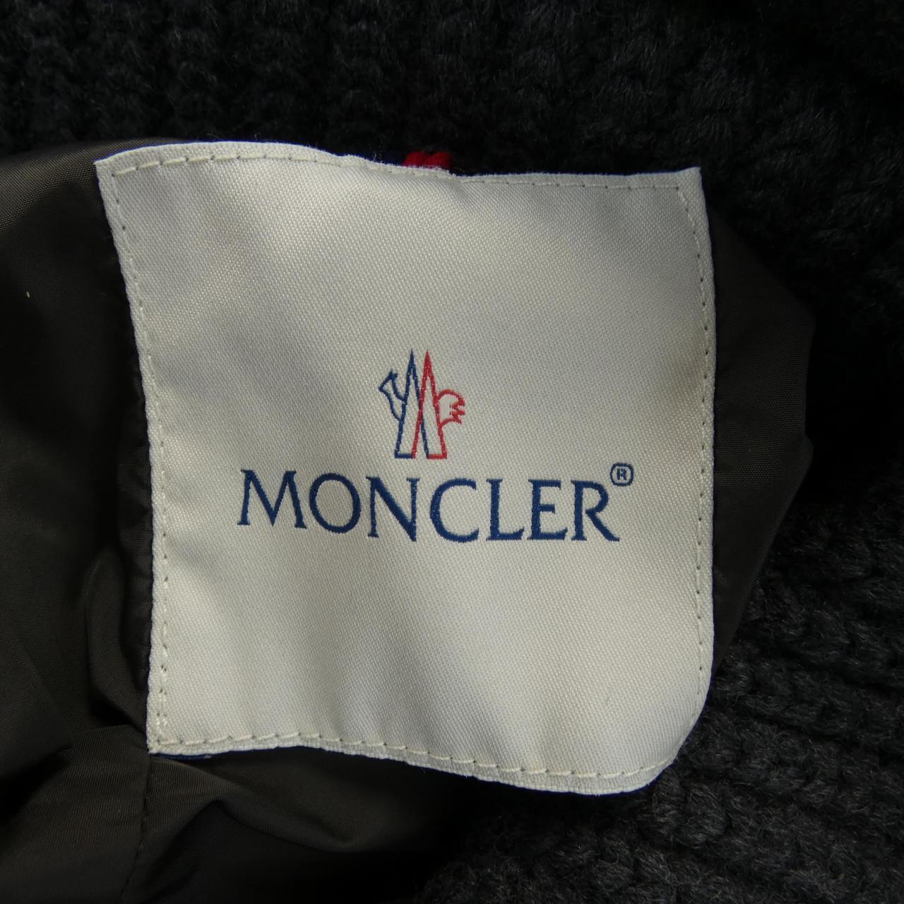 モンクレール MONCLER ダウンジャケット