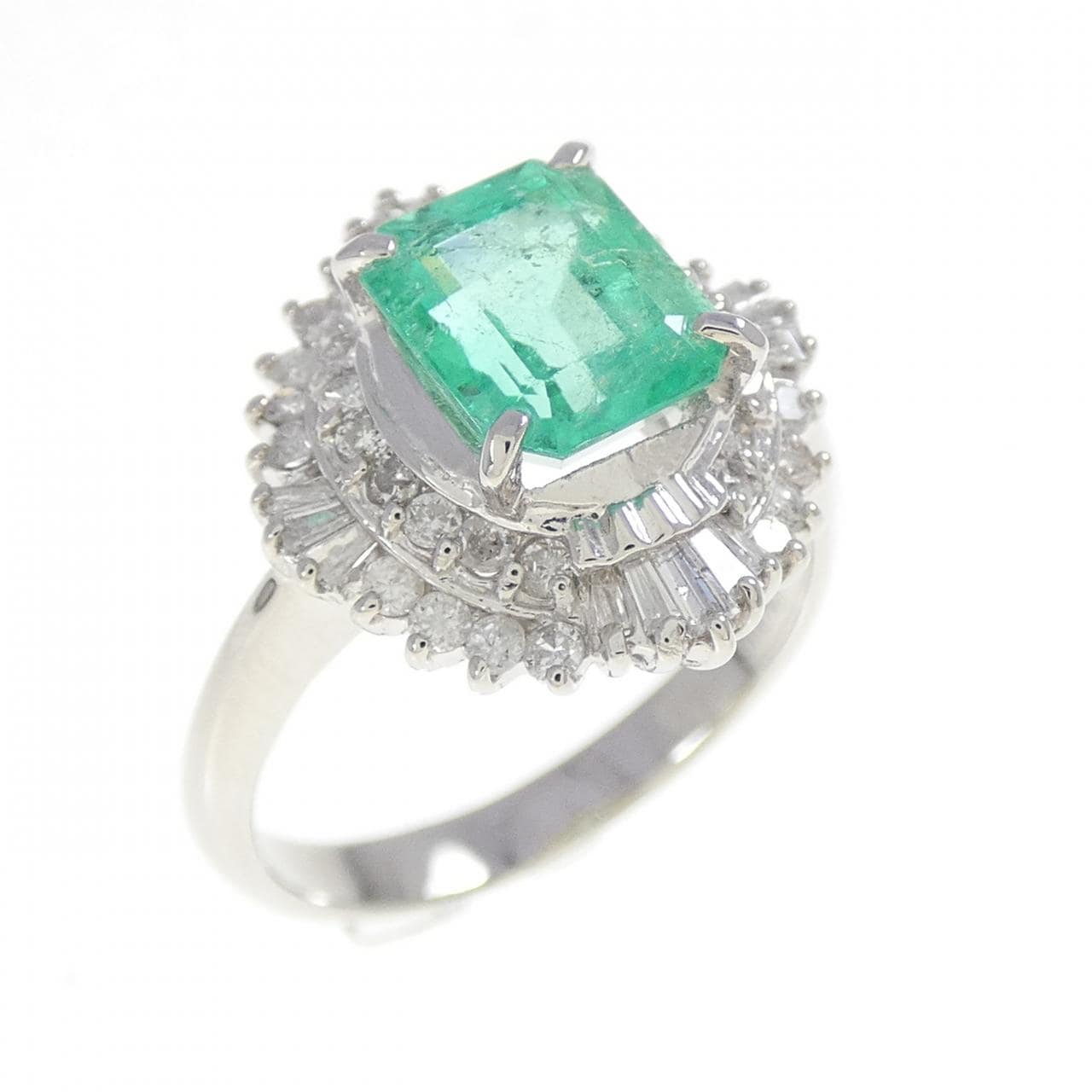 PT900 エメラルド リング 1.68CT
