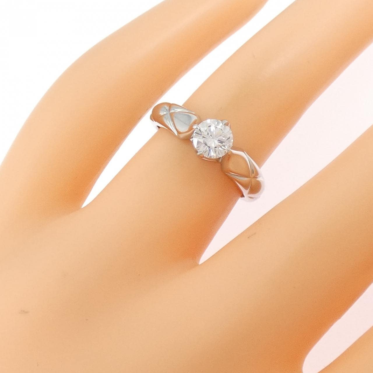 シャネル マトラッセ リング 0.50CT D VVS2 VG