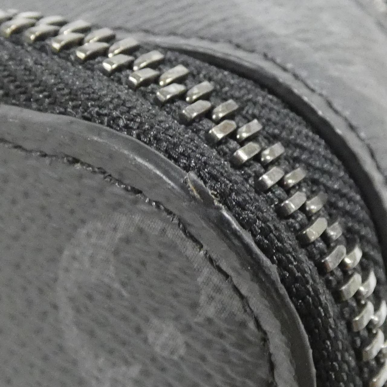 ルイヴィトン モノグラム エクリプス アルファ ウエアラブル ウォレット M81260 ショルダーバッグ