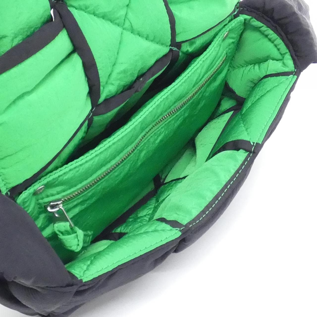 ボッテガヴェネタ 755182 V2B01 ショルダーバッグ