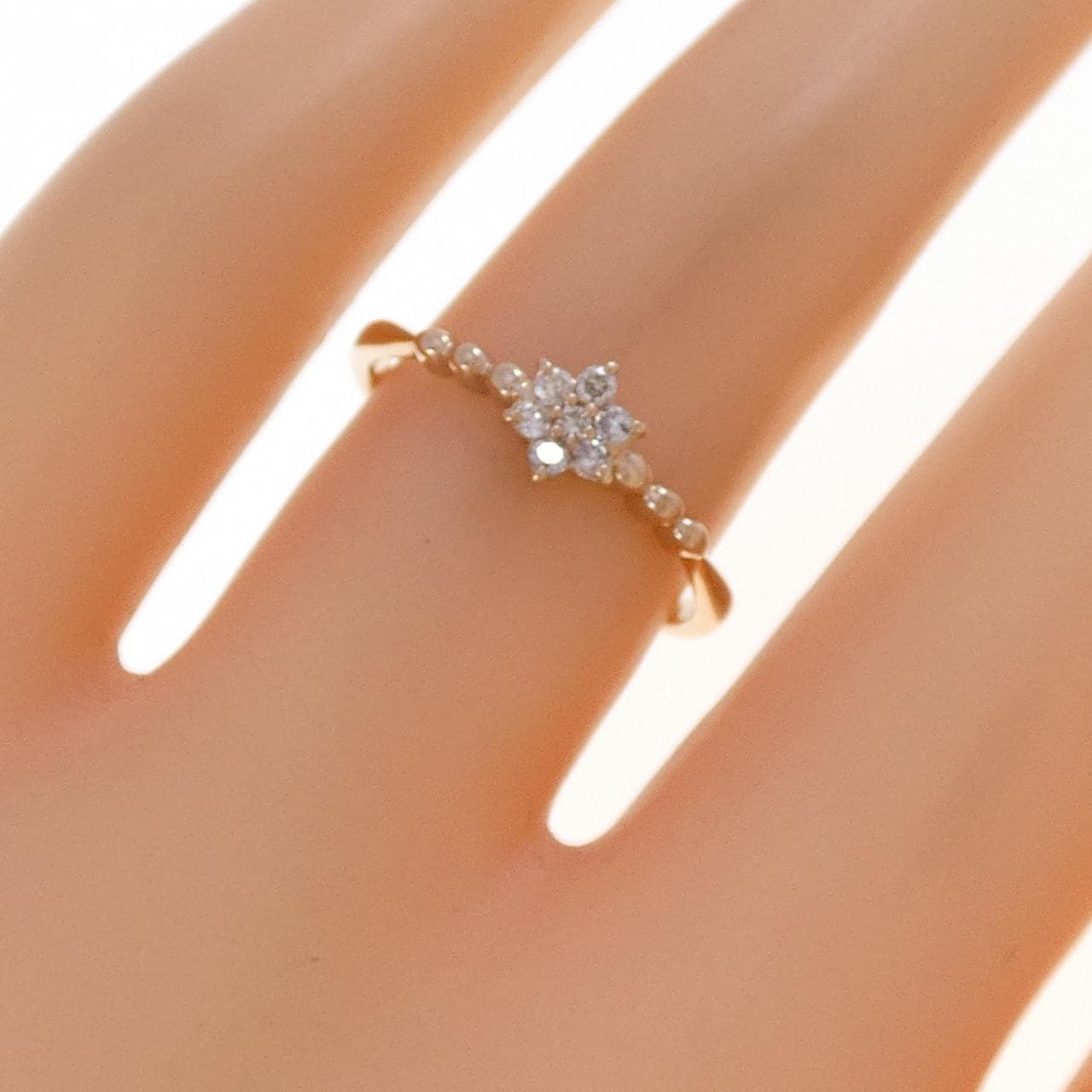 K18PG フラワー ダイヤモンド リング 0.10CT