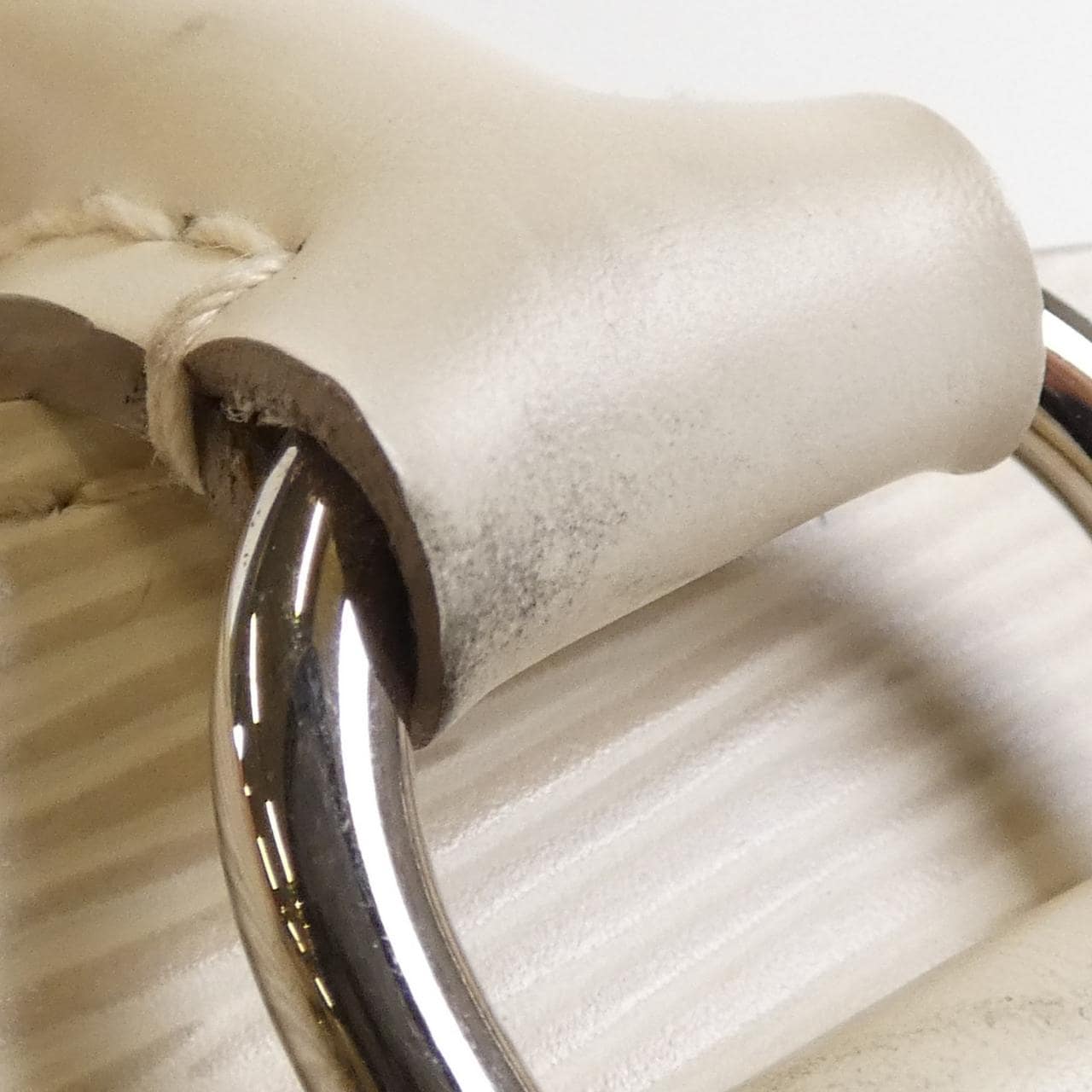 ルイヴィトン エピ ポンヌフ PM M5907J バッグ