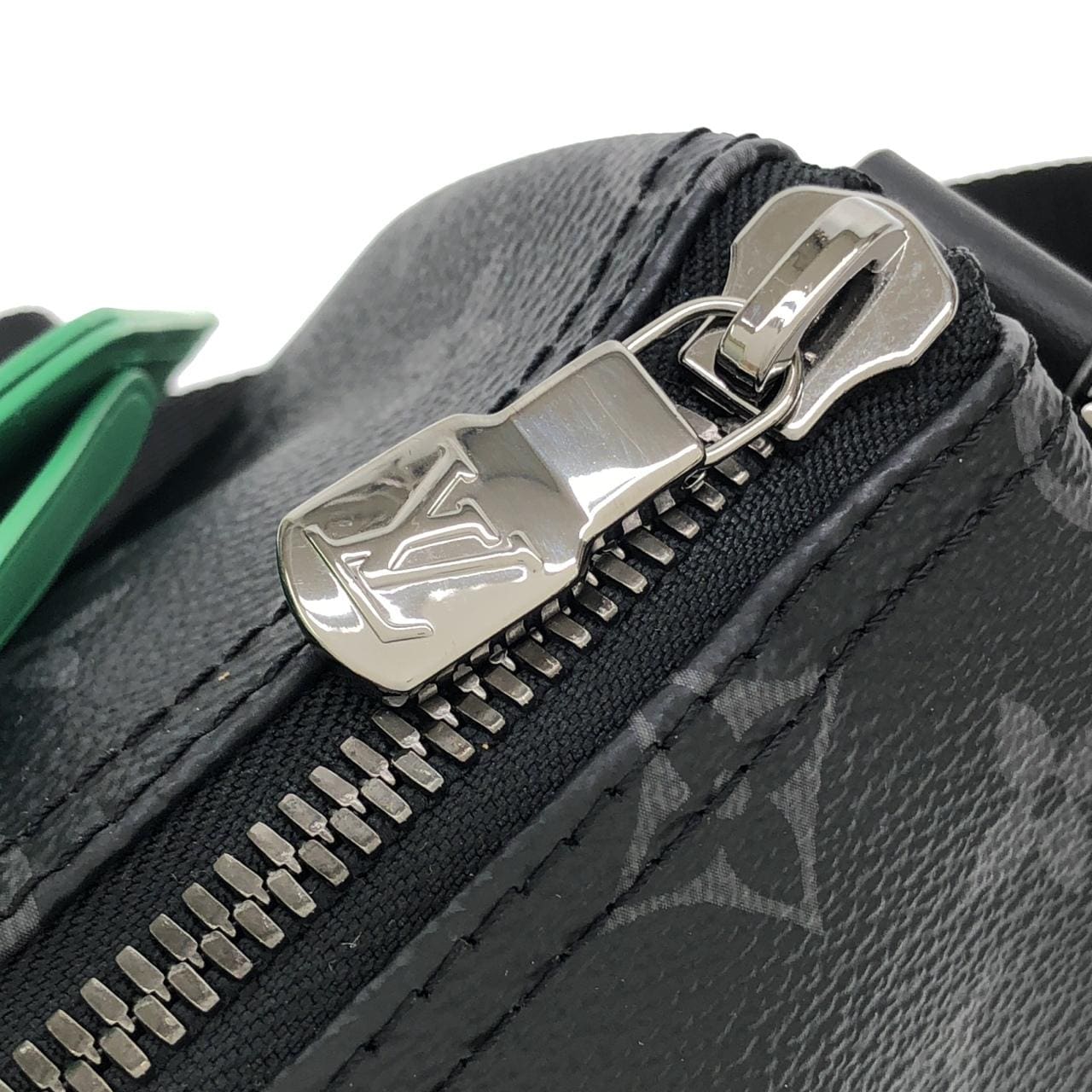 ルイヴィトン モノグラム エクリプス キーポル バンドリエール 25cm M25885 バッグ