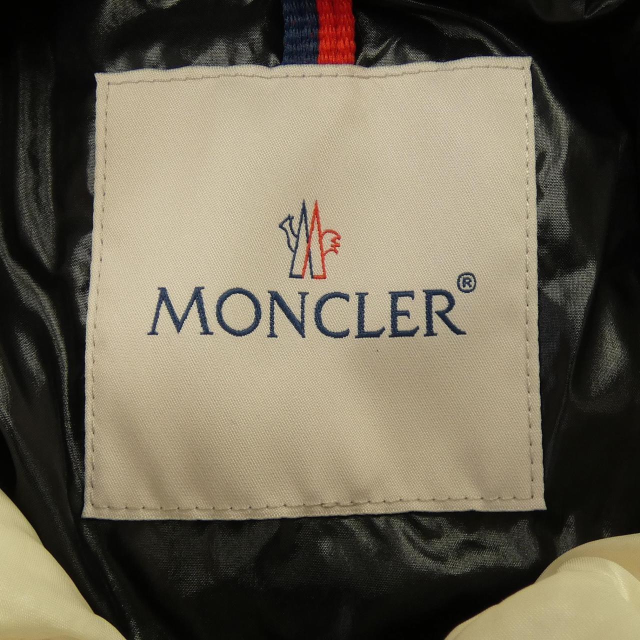 モンクレール MONCLER ダウンジャケット