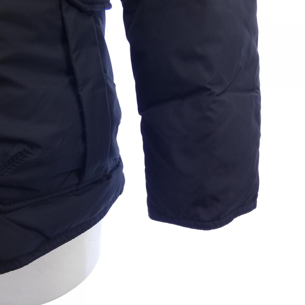 モンクレール MONCLER ダウンジャケット