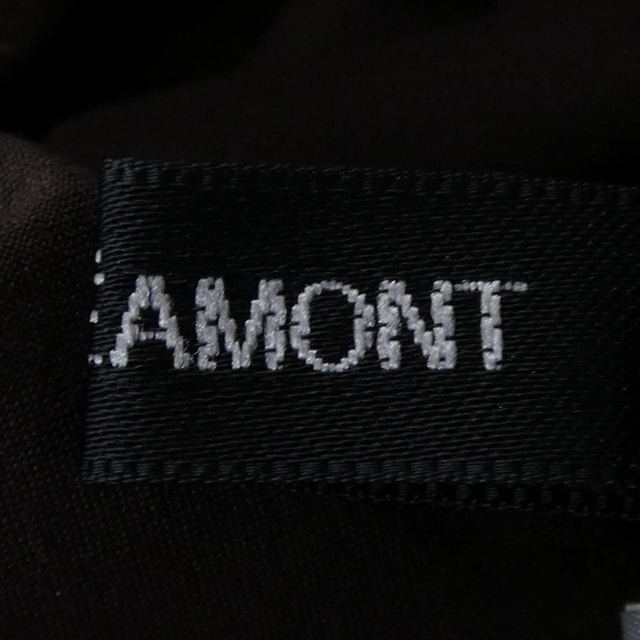 ロートレアモン LAUTRE AMONT トップス