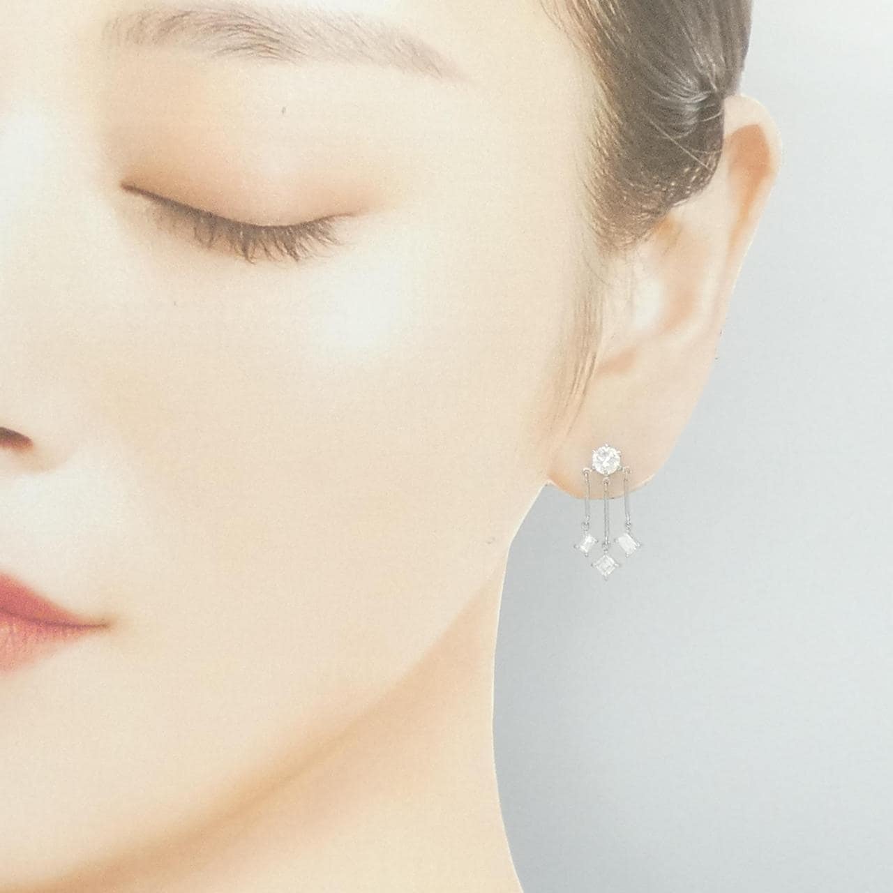 PT900 ダイヤモンド ピアス 0.64CT