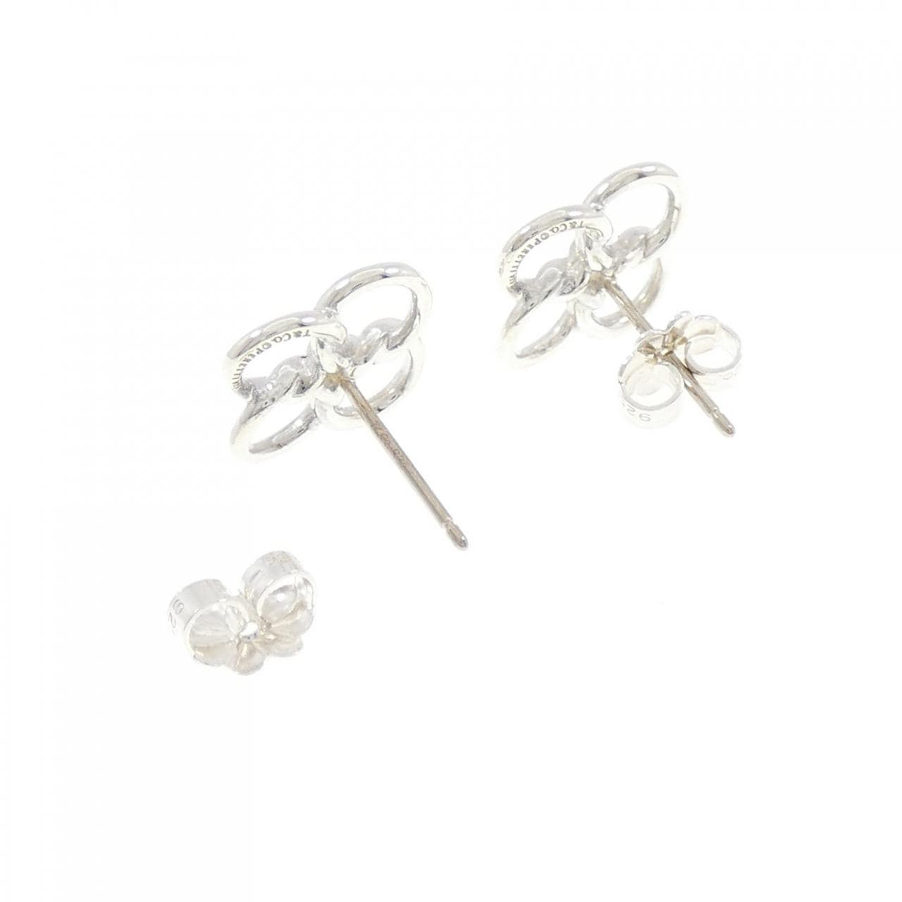 ティファニー クアドロフォリオ ミニ ピアス