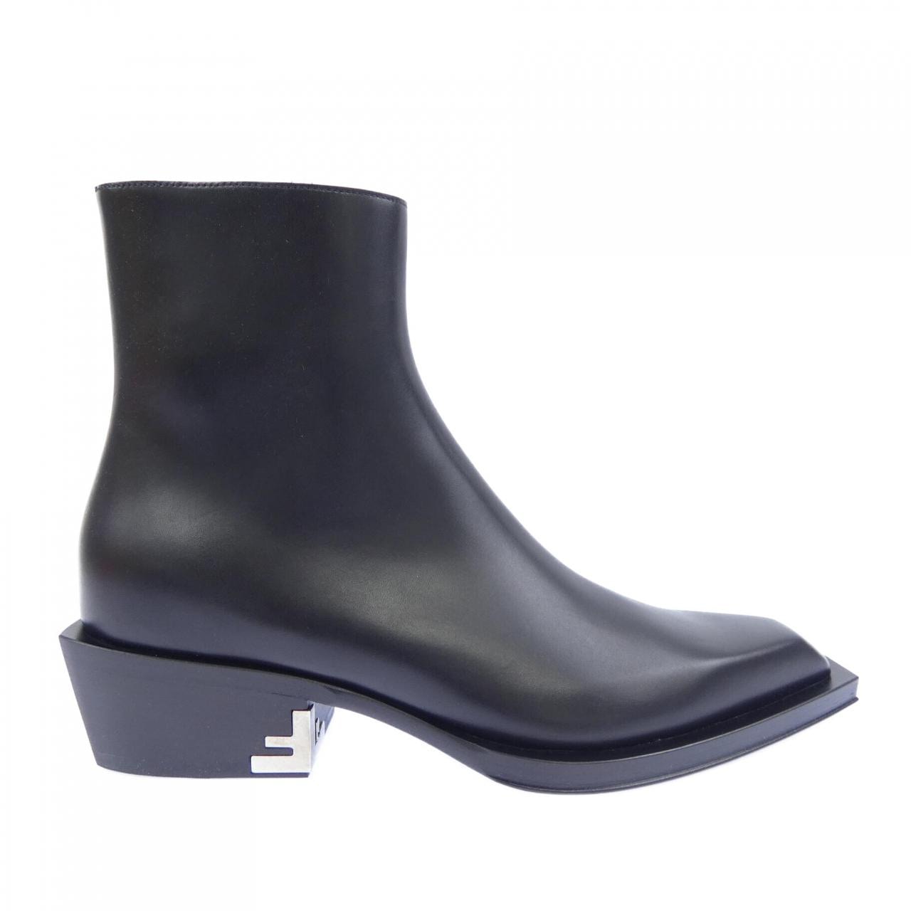 フェンディ FENDI 7U1615 ブーツ