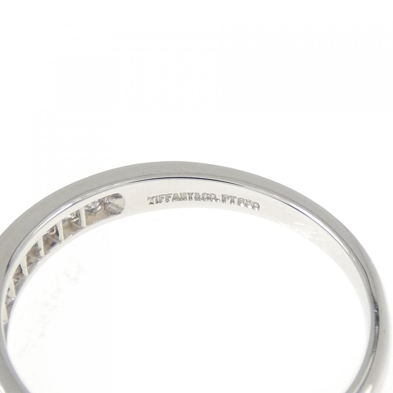 ティファニー ハーフサークル チャネルセッティング リング