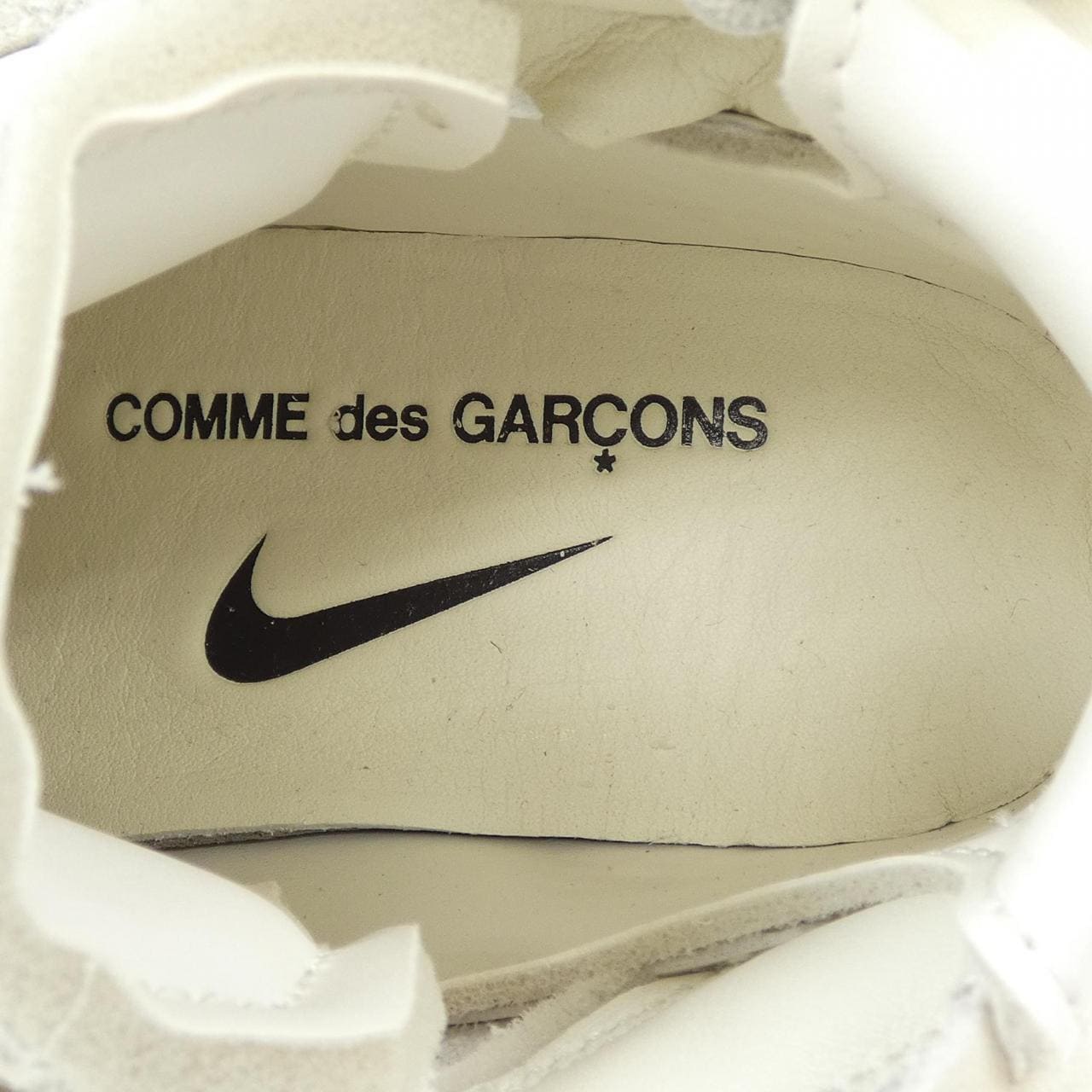 ナイキ NIKE DC3601-100 スニーカー