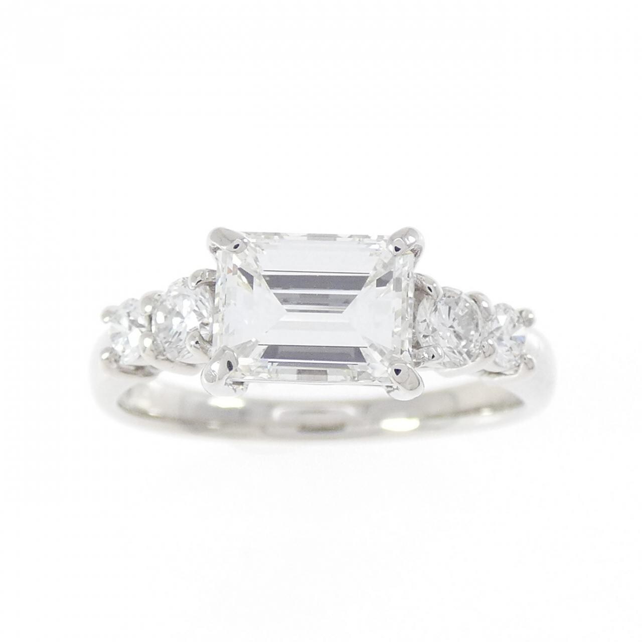 PT900 ダイヤモンド リング 1.026CT I VS2 エメラルドカット
