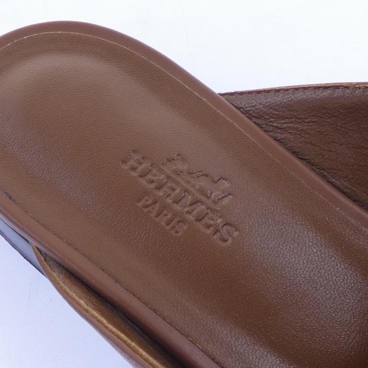 エルメス HERMES オズ ケリーバックル 241068Z サンダル