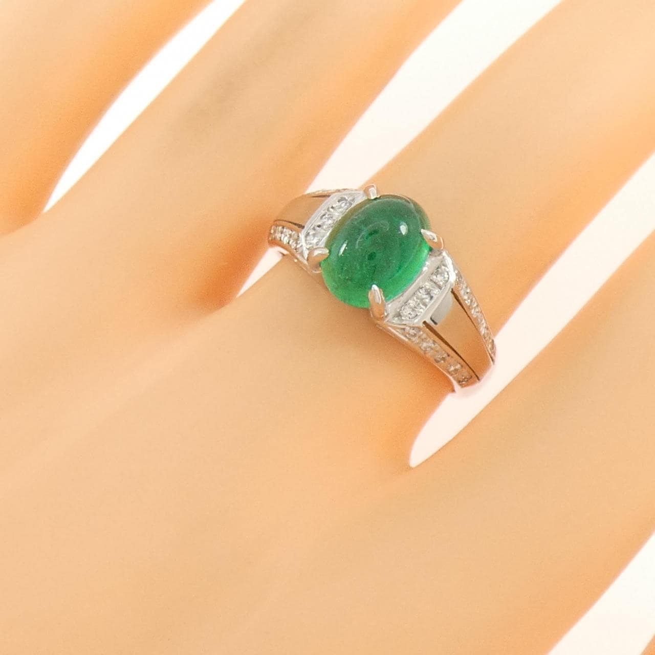 PT900 エメラルド リング 2.02CT