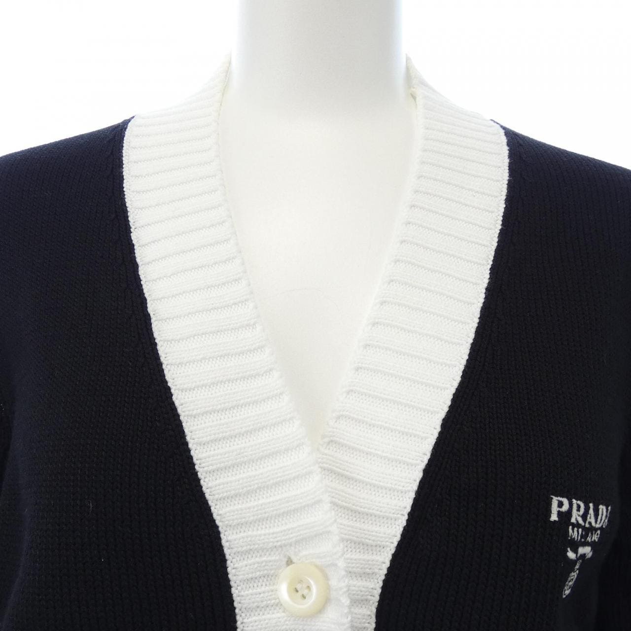 プラダ PRADA カーディガン